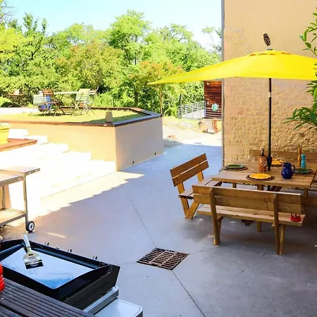 Lovely In Casa de Férias